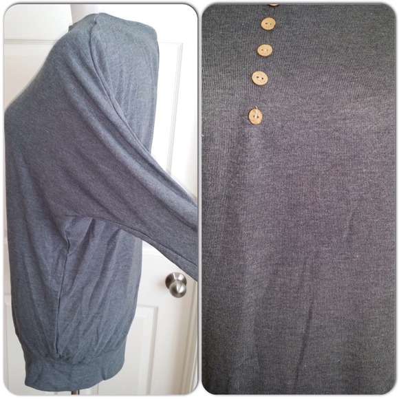 LAST ONE SALE😍Gray oversized tunic - Picture 2 of 2