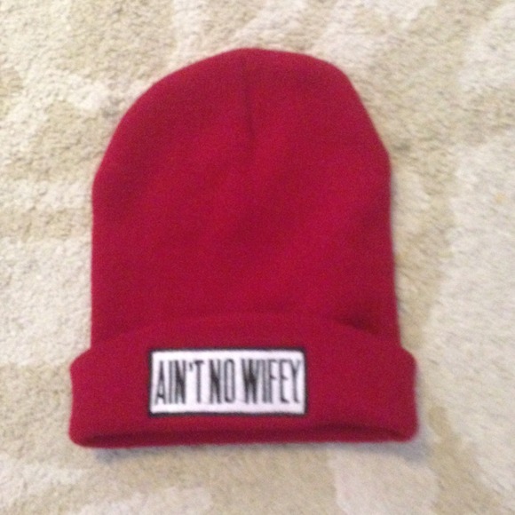 Ain't No Wifey Beanie in Maroon - Picture 3 of 3