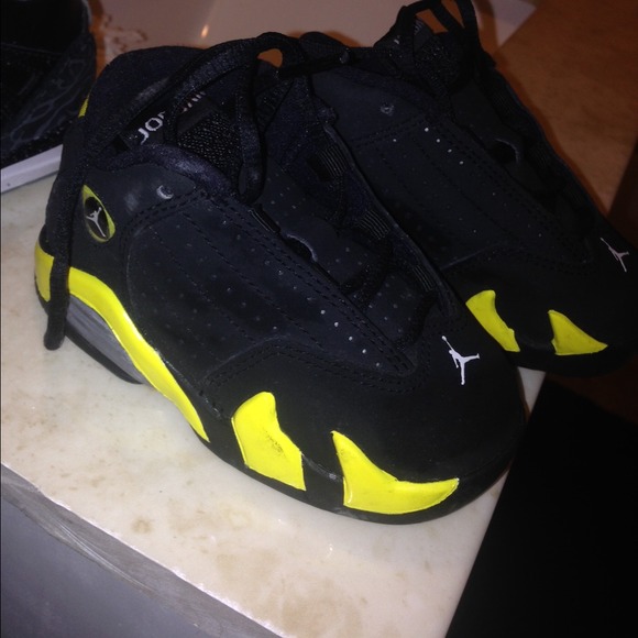Black & yellow jordans