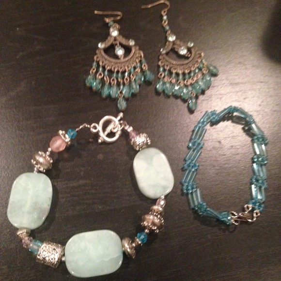 Blue Jewelry Bundle 💙