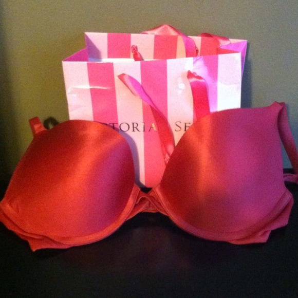 🚫sold in bundle 🚫Victoria Secret Bra 34C
