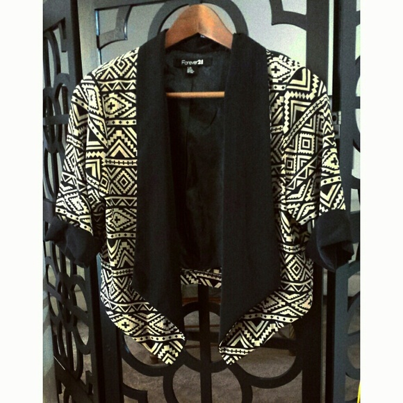 Forever 21 Jackets & Blazers - NWOT Tribal Print Light Jacket