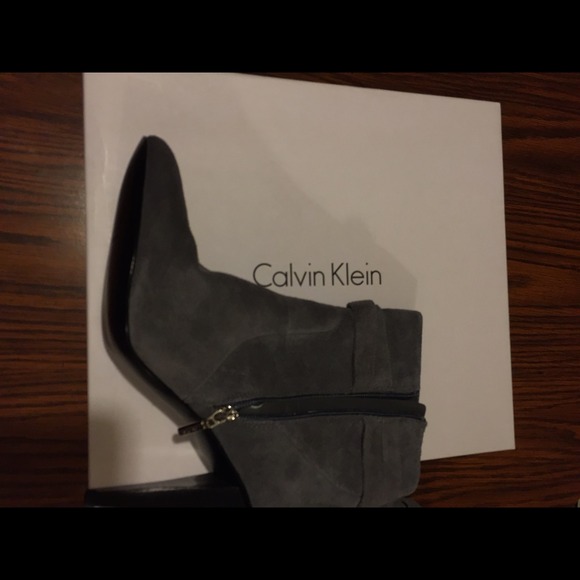 NIB Calvin Klein grey suede booties - Picture 2 of 4