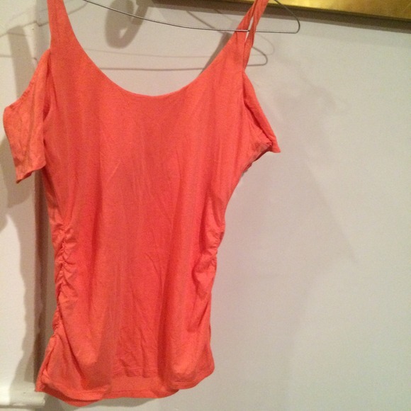 Top - Picture 2 of 2