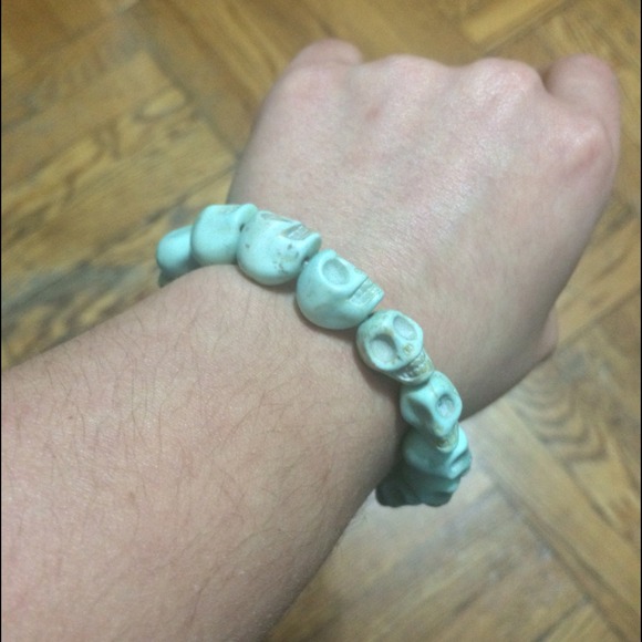 Turquoise Skull Bracelet - Picture 2 of 3