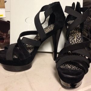 Hot, sky high Jessica Simpson heels