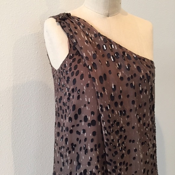 ❌SOLD❌Max Studio silk speckled one shoulder dress - Picture 2 of 4