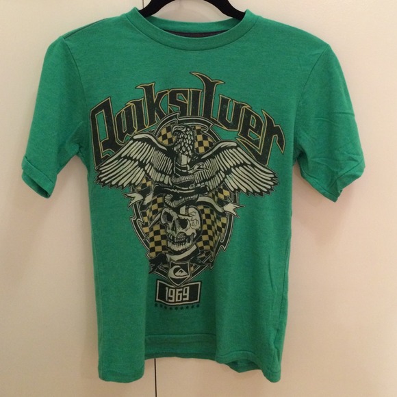 Quicksilver t-shirt
