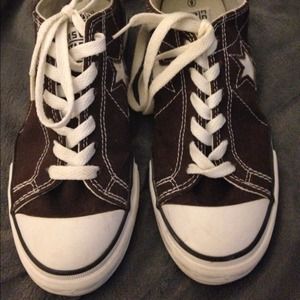 ⚡️REDUCED⚡️ Brown Converse One Star Shoes