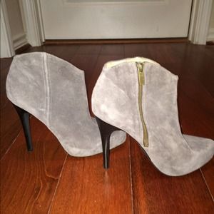Jessica Simpson grey booties