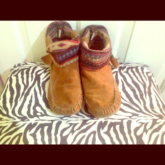 tribal print low booties