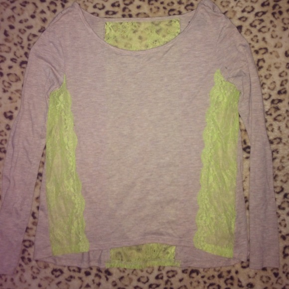 American eagle x small shirt