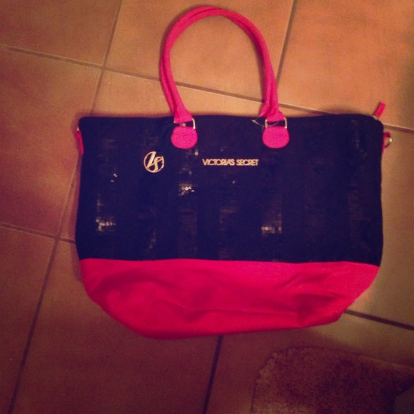 Hot pink and black Victoria's Secret tote!