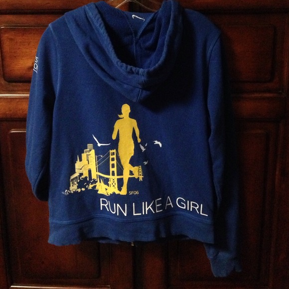 Nike Jacket 🌟 - Picture 2 of 4