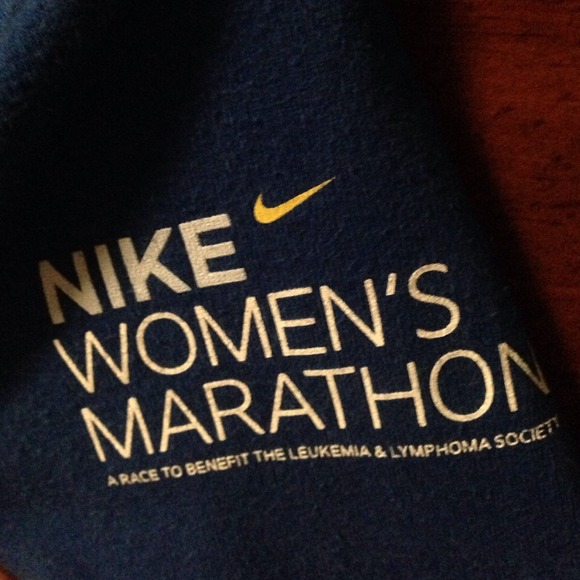 Nike Jacket 🌟 - Picture 3 of 4