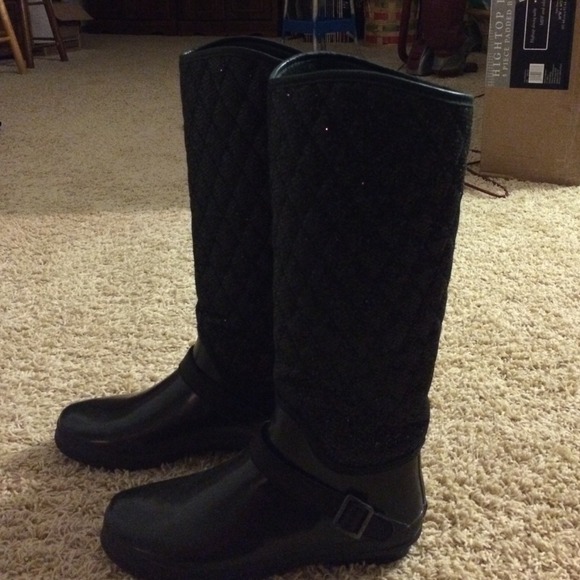 Sperry rain boots
