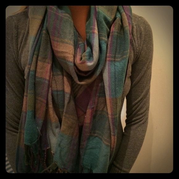 ✨ZARA scarf✨
