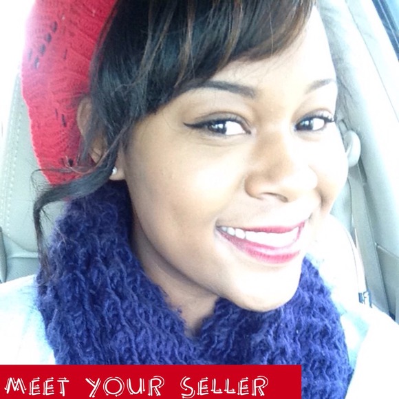 MEET YOUR SELLER!!! 💋