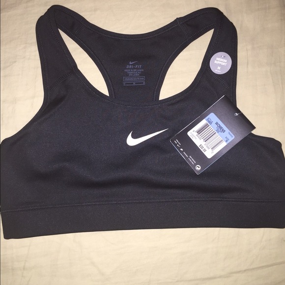Nike sports bra medium.