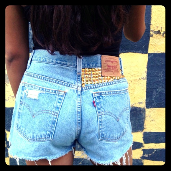 Vintage Denim - Studded High Waisted Levi's