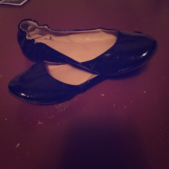 Black flats!