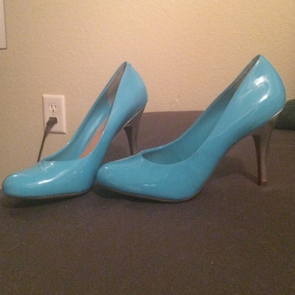 Jessica Simpson heels