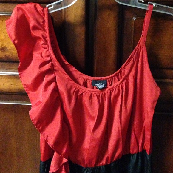 Color Block Dress - Picture 2 of 4