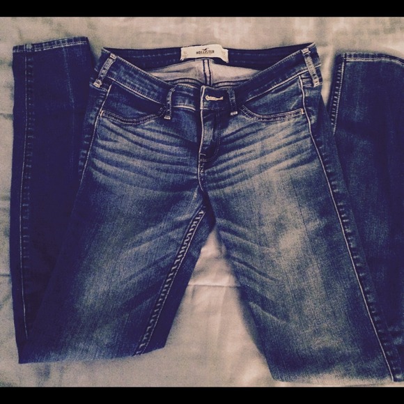 Hollister skinny jeans