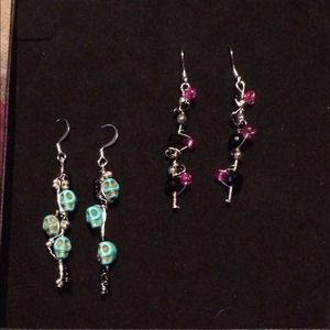 Turquoise skull earrings wrapped in silver wire