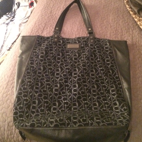 Calvin Klein tote bag LIKE NEW!!! 🎉🎉🎉