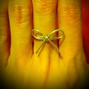 Bow Ring