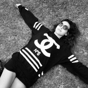 Pullover long sleeve shirt