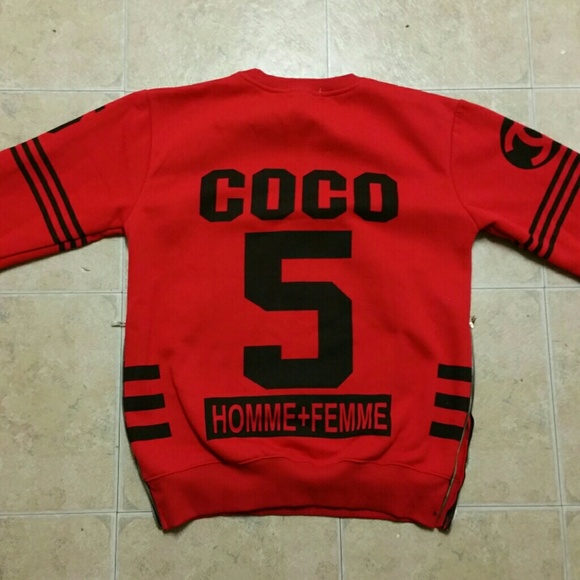 Chanel Sweater sold - Picture 2 of 3