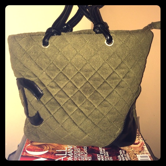 Quilted olive green handbag