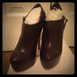 Studded heel brown bootie