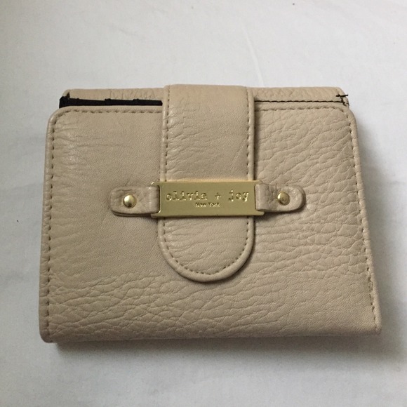 Olivia + joy wallet