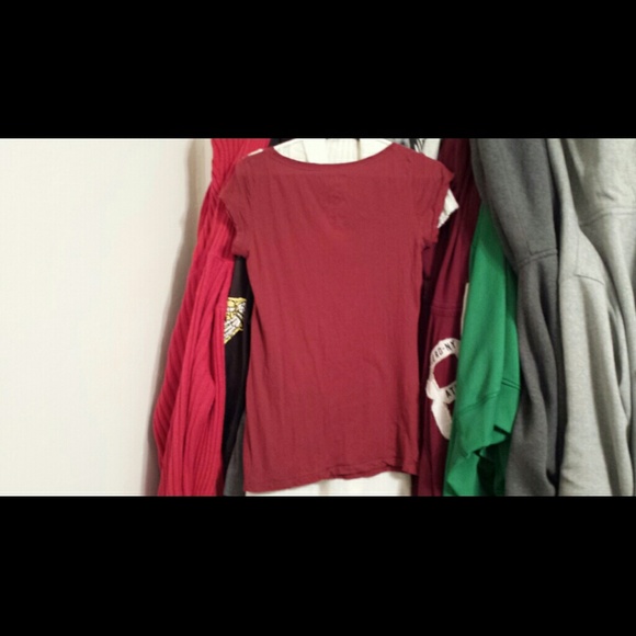 Miley Cyrus V-neck - Picture 3 of 4