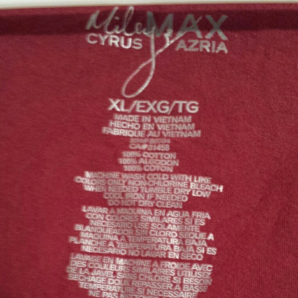 Miley Cyrus V-neck - Picture 4 of 4