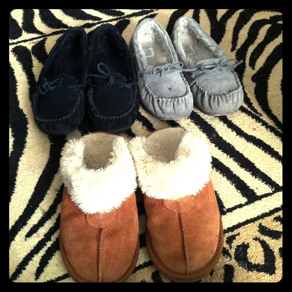 Outdoor/indoor slippers bundle size 9