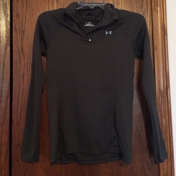 Heat gear pull over