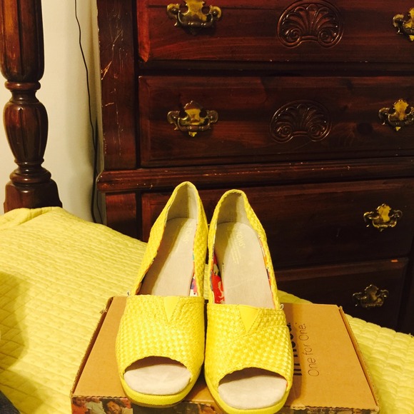 Toms Heels