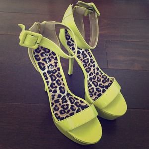 Qupid heels *BRAND NEW* never used