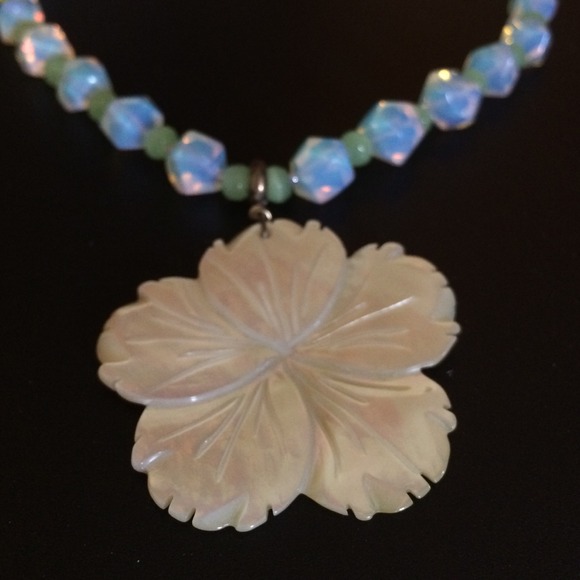 Handmade necklace - Picture 2 of 4