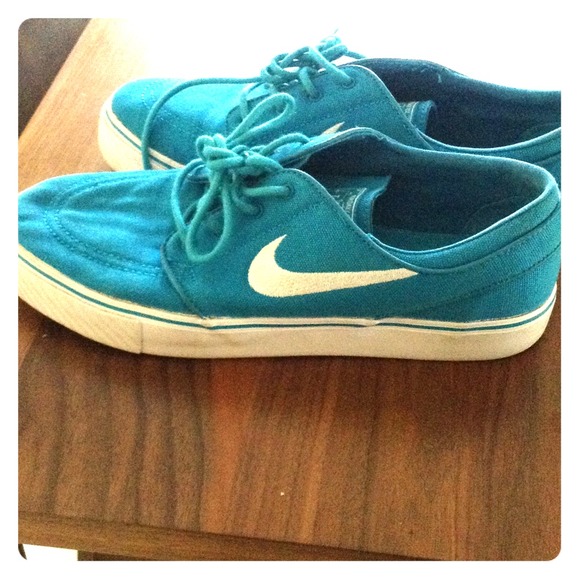 Electric Blue Nike Stefan Janoskis