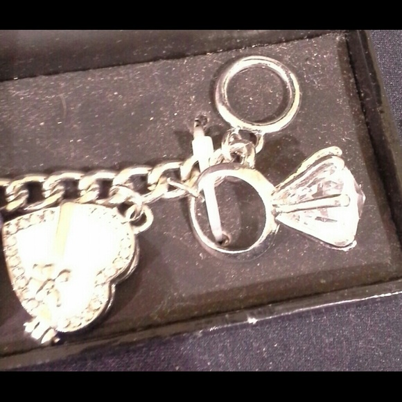 Bracelet - Picture 2 of 4