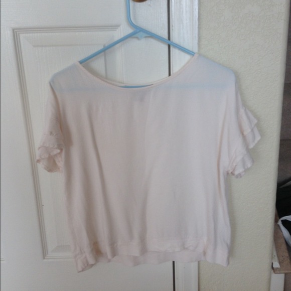 Ruffle sleeve blouse