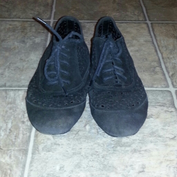 Black shoes - Picture 1 of 3