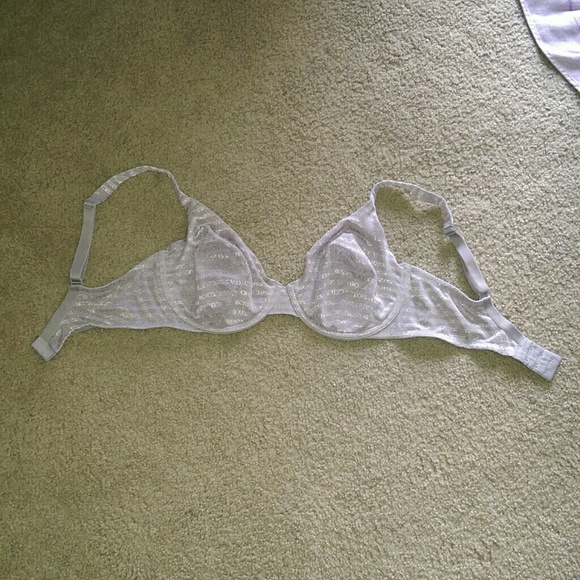 VS Bra