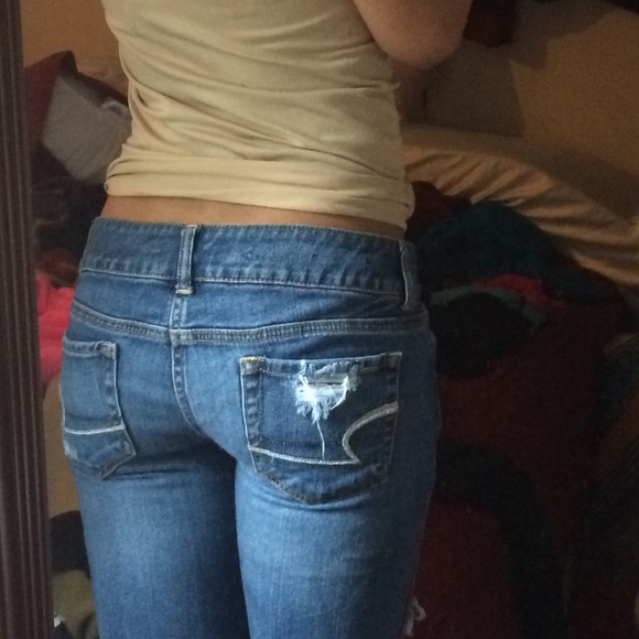 🚫🚫sold🚫🚫American eagle distressed jeans - Picture 2 of 3