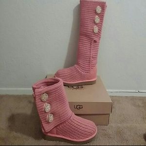 UGGS